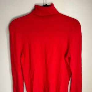 Red turtleneck 100% cashmere sweater - small